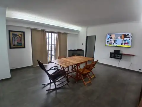 Depto Tipo Casa en Alquiler en Ramos Mejía Sur, $ 1.100.000