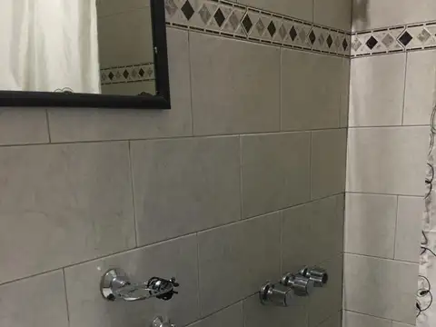 Depto Tipo Casa en Venta en Valentin Alsina, USD 55.000