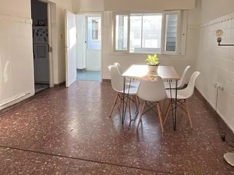 Depto Tipo Casa en Venta en Villa Pueyrredon, USD 191.000