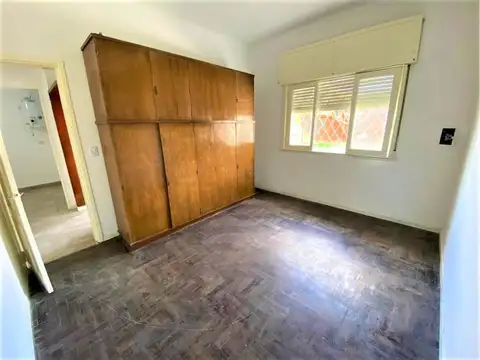 PH de 3 ambientes al frente - ¡ Refaccionado a nuevo !