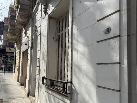 Depto Tipo Casa 4 ambientes con 2 baños