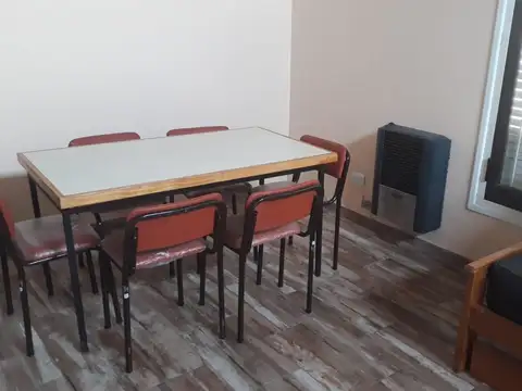 Depto Tipo Casa en Venta 8 años