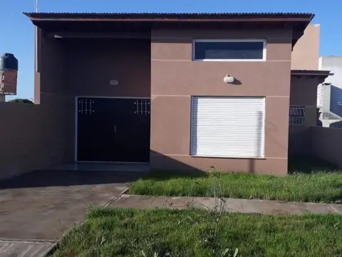 PHs en venta - 5 Dormitorios 3 Baños - Felix Camet