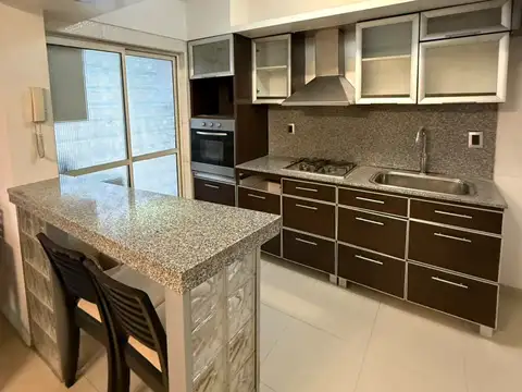 3 AMB 64 MTS TOT., RECICLADO, VISTA LATERAL C/BALCÓN FRANCÉS, LUMINOSO, COC.INTEGRADA, AIRES ACOND, EXC. UBICACIÓN!