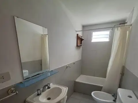 Depto Tipo Casa en Alquiler en Villa Maipú, $ 550.000