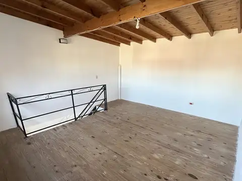 Depto Tipo Casa en Alquiler de 2 dormitorios