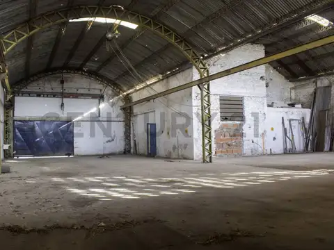 GALPÓN + CASA EN VENTA