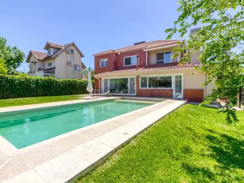 VENTA CASA BARRIO LA BARRA VILLAGE 6 AMB. ESCOBAR MUY LUMINOSA|