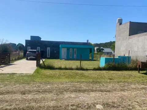 Casa en venta - 3 Dormitorios 2 Baños - Camet