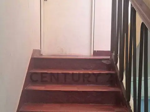 13 y Camino General Belgrano 1600, Piso 4