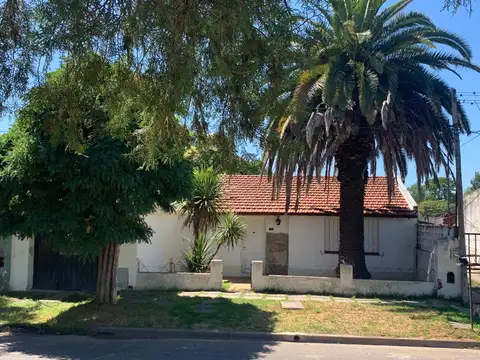 Pasaje Juan XXIII 700