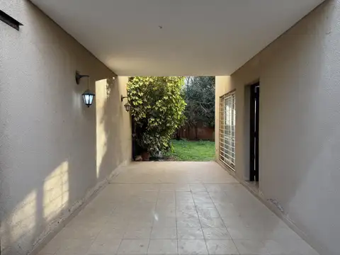 Casa en Venta con 1 cochera
