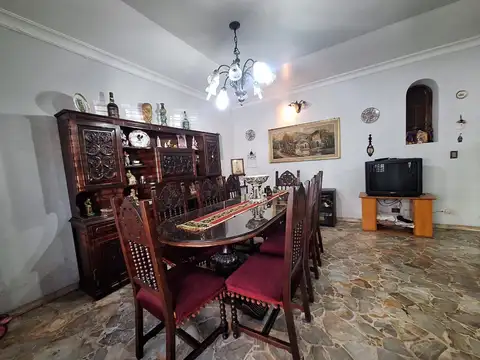 Depto Tipo Casa en Venta de 5 ambientes