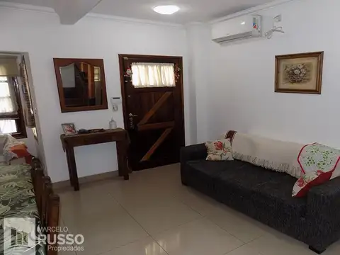 Casa 4 ambientes con 3 baños