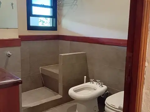 Casa EN ALQUILER en barrio privado El Tipal