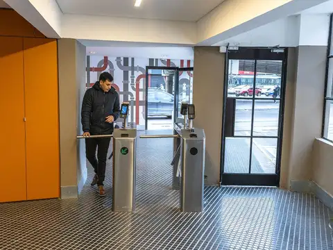 Alquiler Depósito  1185m2 en Parque Industrial operativo 24/7