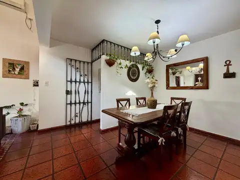 Casa con pileta en venta con frente sobre RUTA 25, Escobar -  ID 6004