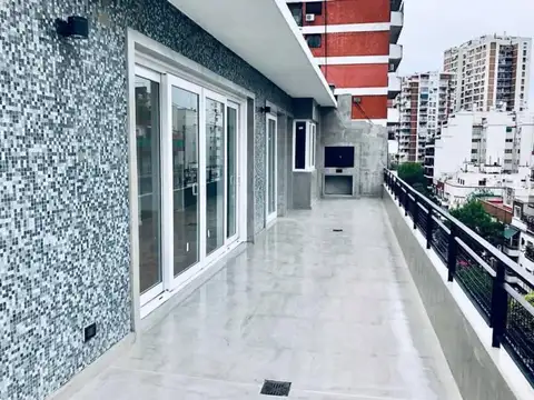 La Pampa 2500 -  Depto. 4 Amb. Con Toilette, Balcón Terraza y Cochera cub. Sup.:165m2. Precio por m2.: usd 2.660