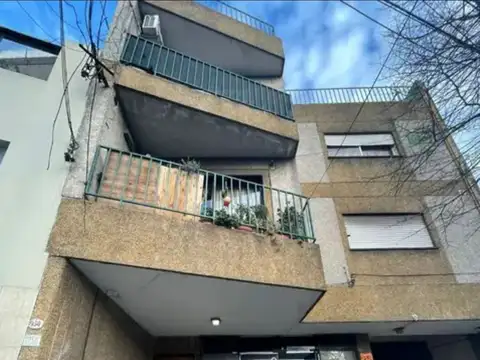 Venta, departamento en San Andres, 2 ambientes , terraza propia, Zona Liceo