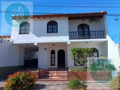calle Güemes  al 500
