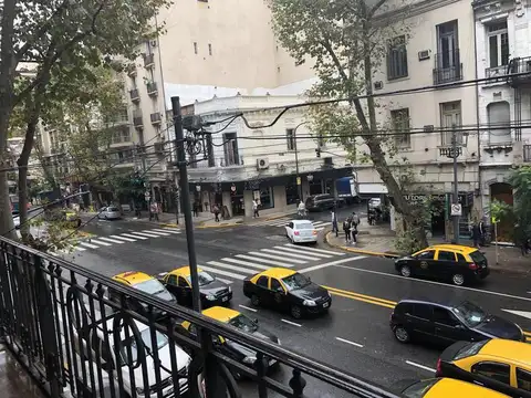 Departamento 11 ambientes con 4 baños