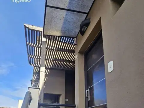 Departamento en Alquiler con 1 cocheras