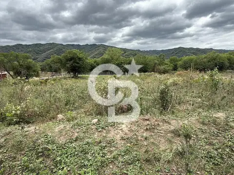 VENTA TERRENO EN LOS MOLINOS