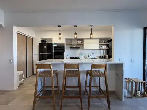 Departamento 4 ambientes con 2 baños