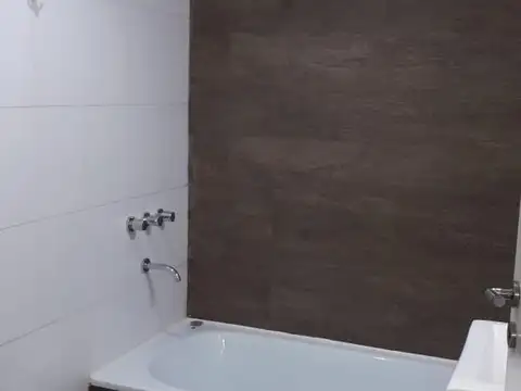 Juan Ramirez De Velazco 1000, Piso 2