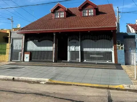 Casa en Venta en Villa Dominico, USD 185.000