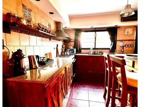 Casa en Venta en Remedios de Escalada, USD 190.000