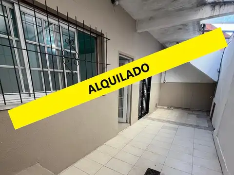 ALQUILER PH 2 AMBIENTES - PATIO - (SIN EXPENSAS)