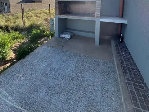 Galpon en Alquiler en Barrancas Coloradas, $ 800.000
