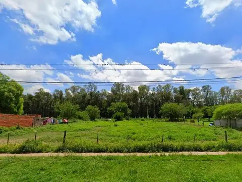 VENTA | PERMUTA - Tres terrenos integrados de 708 m2 - Barrio Las Rosas, Santa Fe.