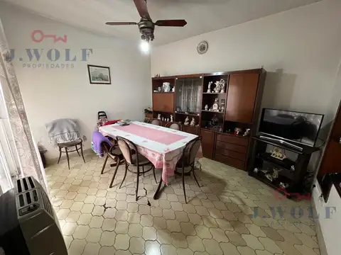Depto Tipo Casa 4 ambientes con 2 baños