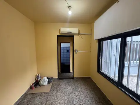 VENTA PH 4 AMBIENTES CON  PATIO y TERRAZA PROPIA