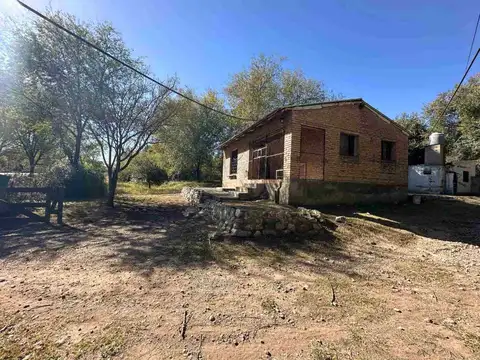 Casa 8 ambientes con 3 baños