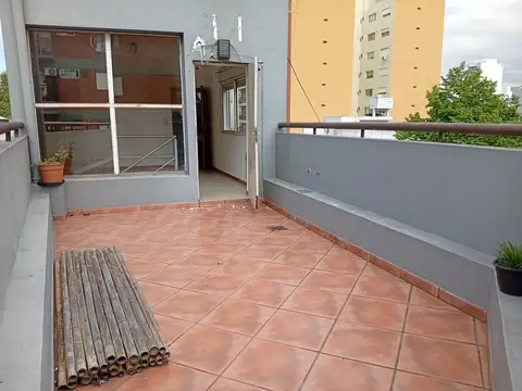Hermoso dúplex con terraza propia . 2 Baños
