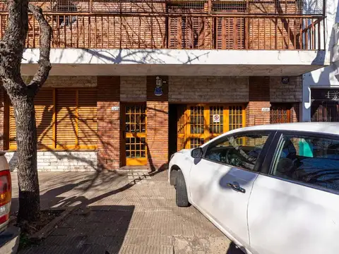 VENTA CASA 2 DORMITORIOS BARRIO ECHESORTU