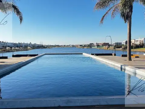 Terreno en Venta de 928,0 m2