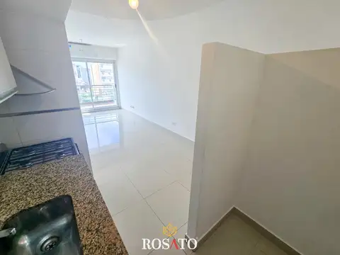 Alquiler Departamento Monoambiente Luminoso con Balcón en Flores Norte