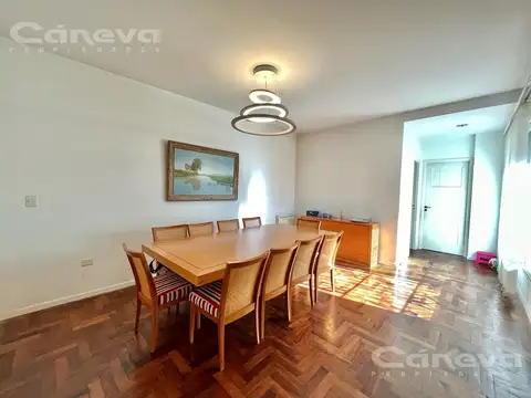 Casa 6 ambientes con 4 baños