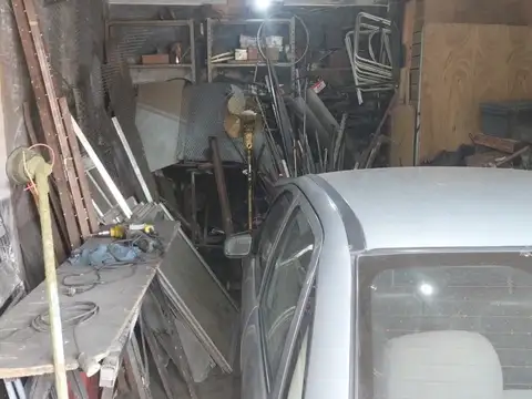 Local en Venta Via Púb.