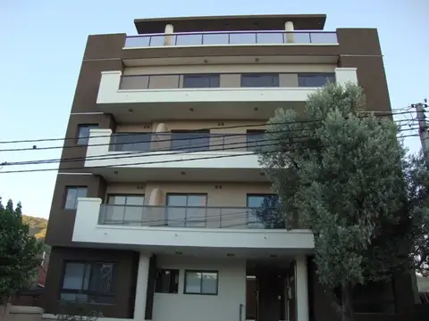 COCHERAS CÉNTRICAS, EN VENTA EN VILLA CARLOS PAZ, UBICADAS EN SUBSUELO DE EDIFICIO
