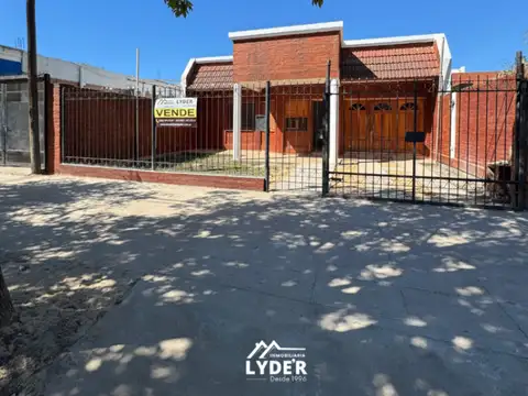 Casa en venta de 3 dormitorios c/ cochera sobre Avenida San Martin 1787