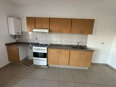 Departamento en Alquiler en Villa Dominico, $ 650.000