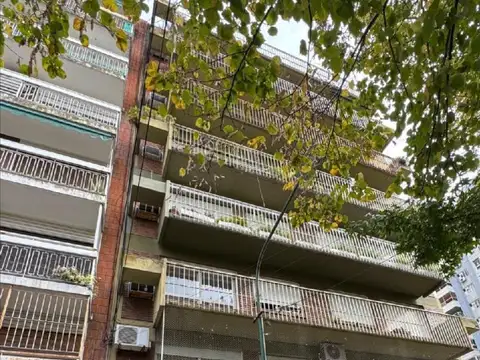 Arenales 1900, Piso 4°