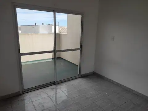 Departamento en Alquiler en Ramos Mejia Sur, $ 420.000