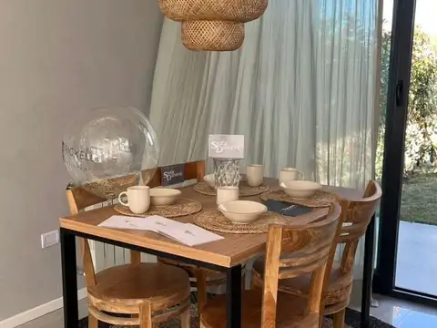 Casa en Venta con 1 cochera