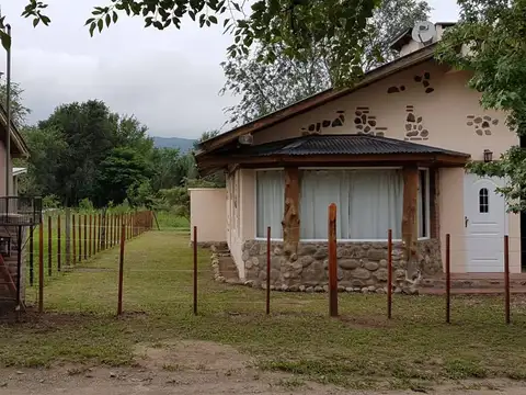 CASA DE DOS DORMITORIOS VILLA GENERAL BELGRANO